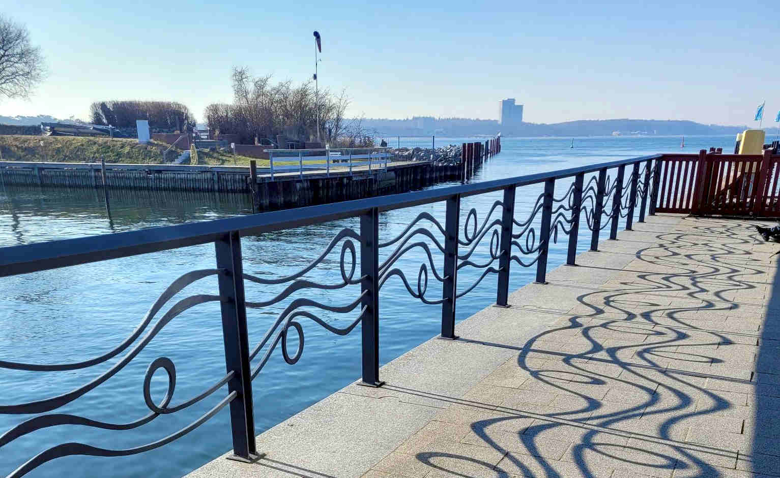 &copy; Köhler stellt am 22.03.2026 in Timmendorf fest: Es sind weder Angler zu sehen noch Heringsschuppen zu finden