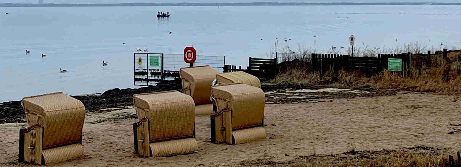 &copy; Julia Heringsangeln vom Boot im Bereich von Neustadt