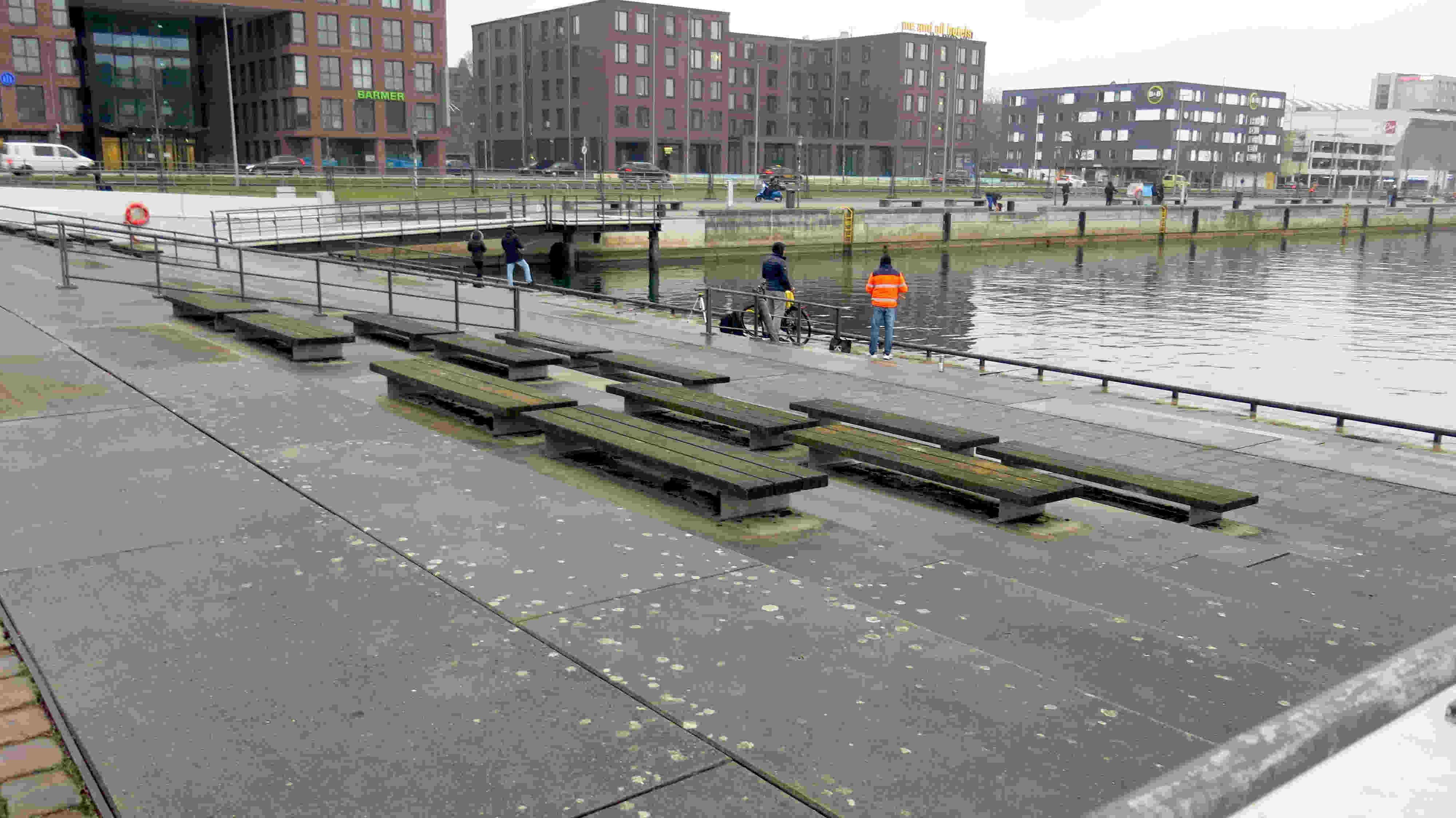 Heringsfreie Zone am 02.04.2026 etwa 19Uhr im Bereich der Treppe, der Hörn, in Kiel. Nicht ein Hering