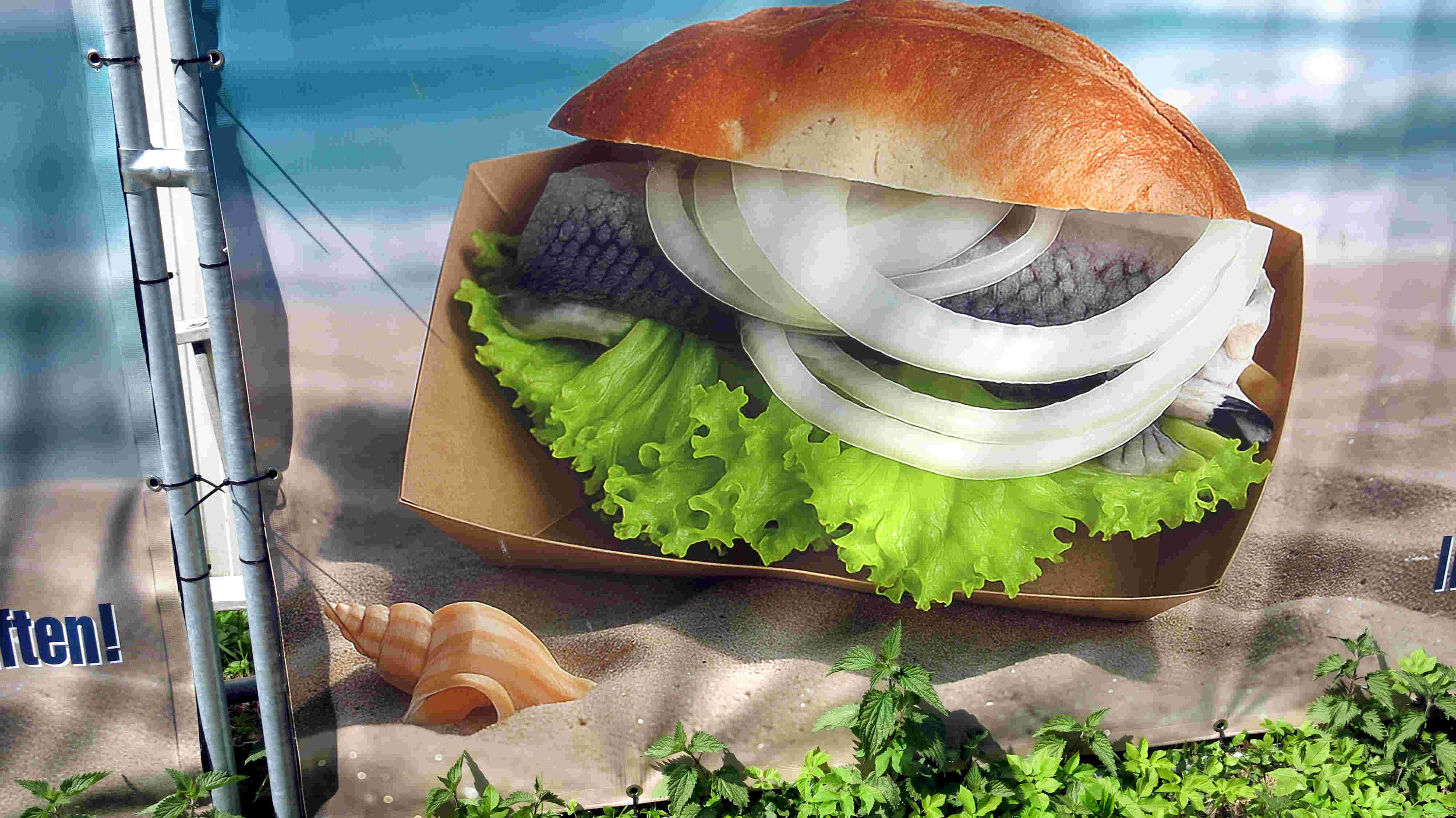 Bild von einem Fischbrötchen als Gruß zum 1. Mai 2026