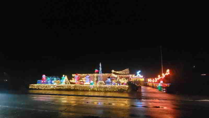 &copy; Köhler Sehenswertes Haus in der Weihnachtszeit 2025